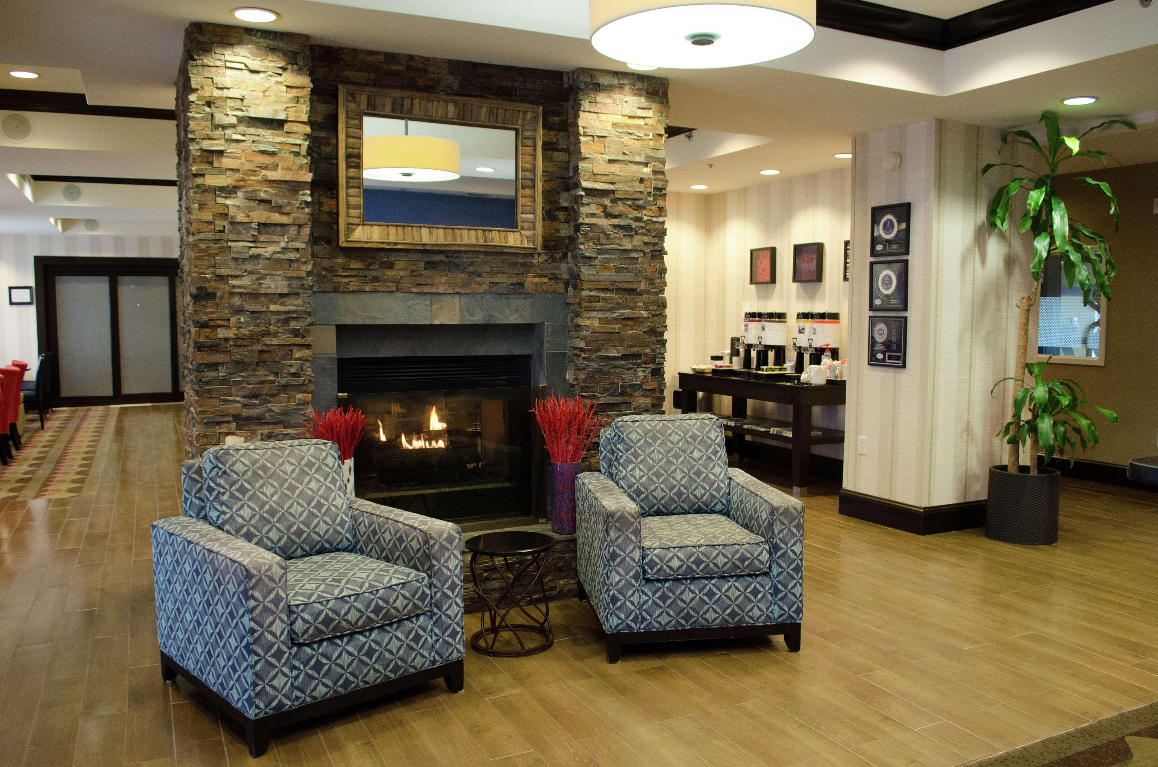 Hampton Inn Thomson Exterior photo